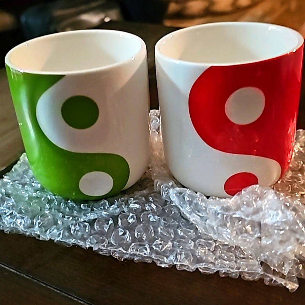 Two Ying Yang tea cups